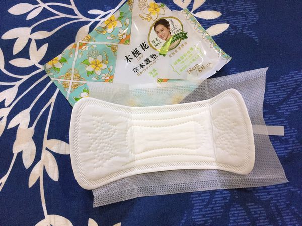 木槿花涼感護墊產品展開 木槿花涼感護墊內襯構造